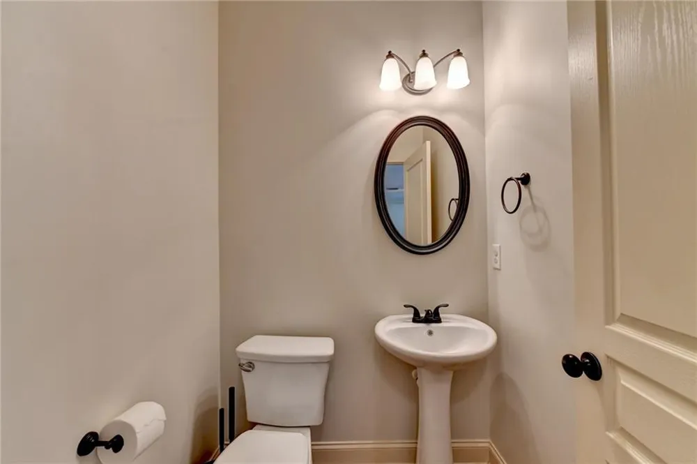 5691 Crest Hill Drive Buford, GA 30518
