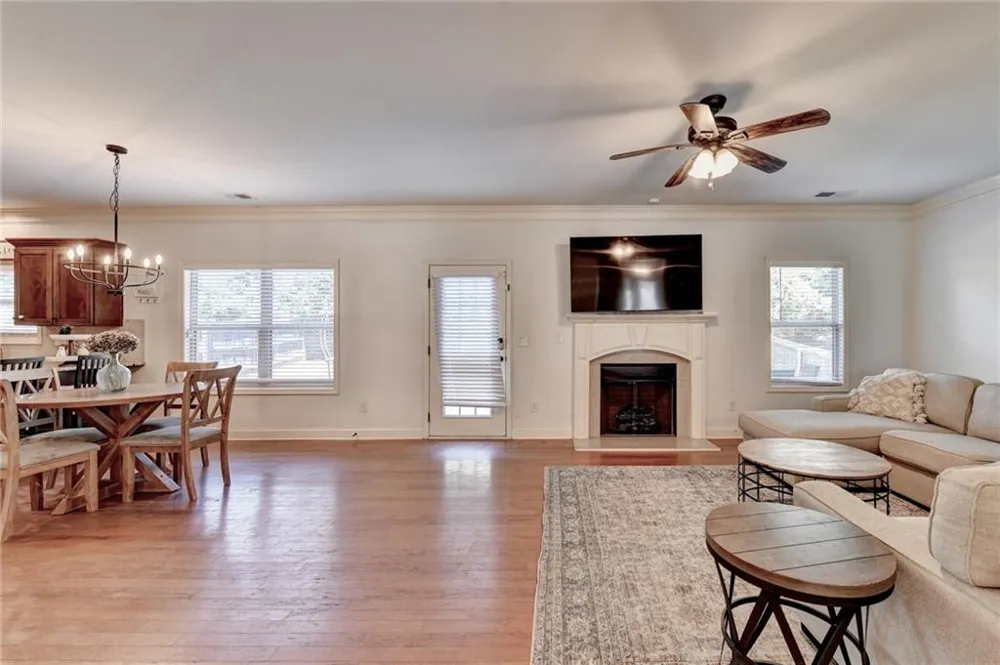 5691 Crest Hill Drive Buford, GA 30518
