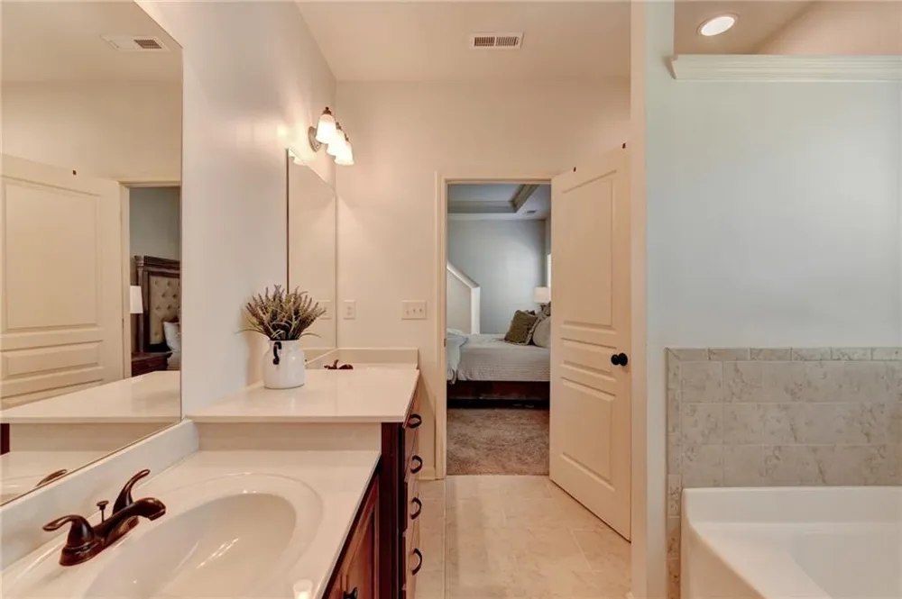 5691 Crest Hill Drive Buford, GA 30518