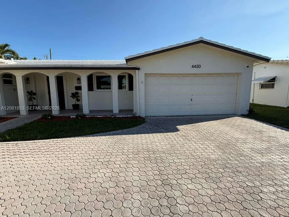 4450 NW 9th St Coconut Creek, FL 33066
