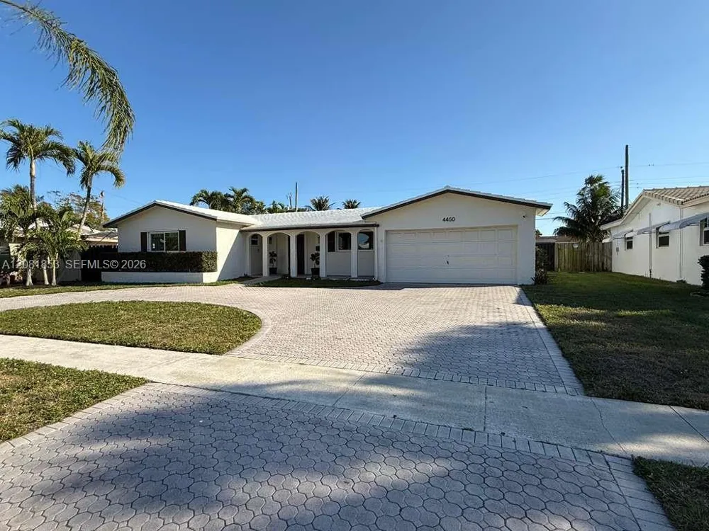 4450 NW 9th St Coconut Creek, FL 33066
