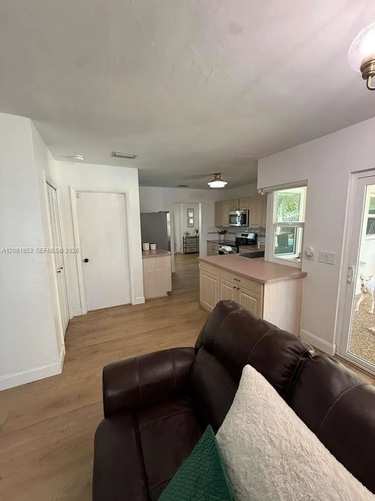 4450 NW 9th St Coconut Creek, FL 33066