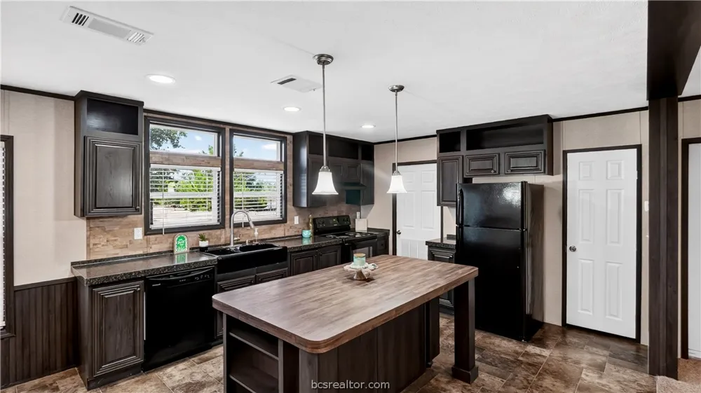 409 Birch Hill Lane Somerville, TX 77879