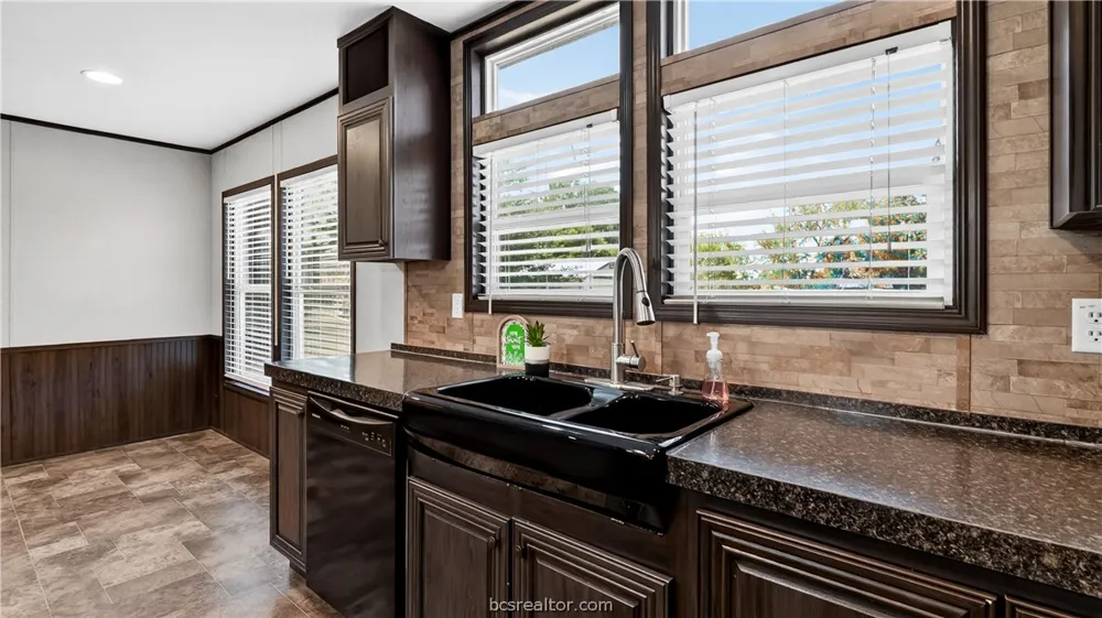 409 Birch Hill Lane Somerville, TX 77879