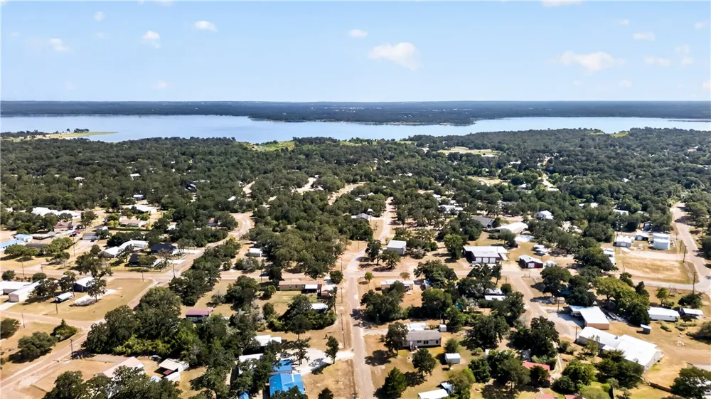 409 Birch Hill Lane Somerville, TX 77879