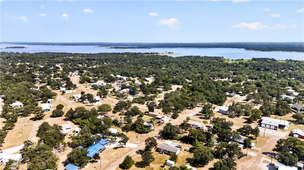 409 Birch Hill Lane Somerville, TX 77879