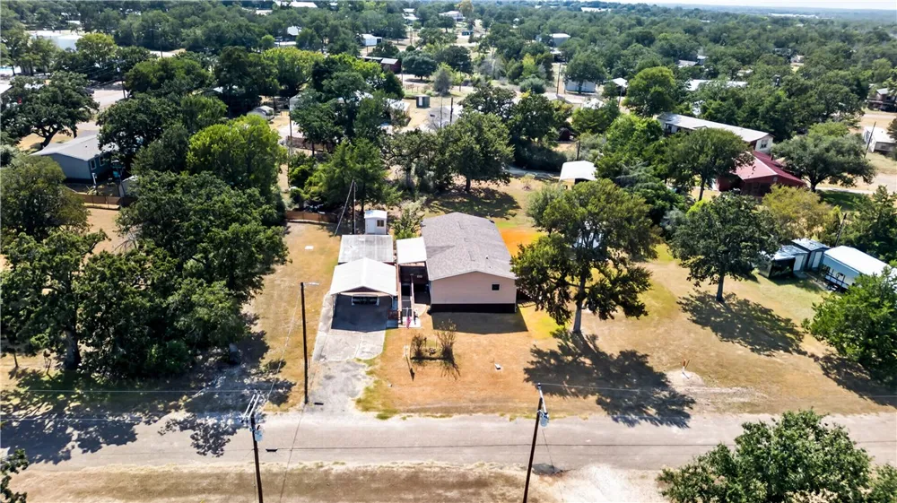 409 Birch Hill Lane Somerville, TX 77879