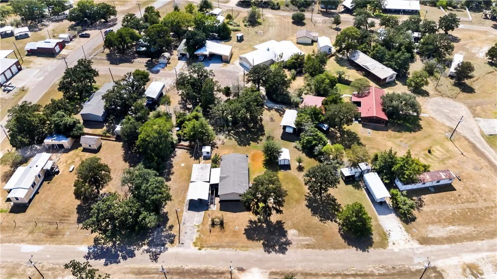 409 Birch Hill Lane Somerville, TX 77879