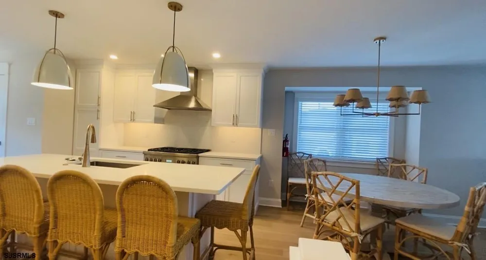 2425 Harbor Ave Avalon, NJ 08202