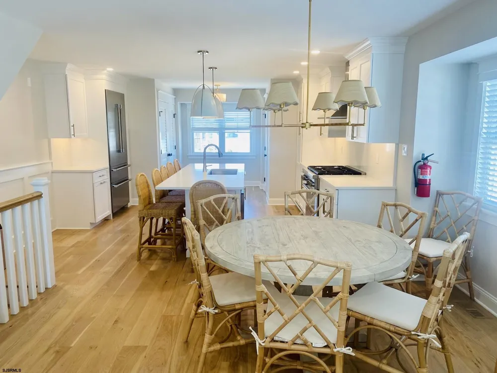 2425 Harbor Ave Avalon, NJ 08202