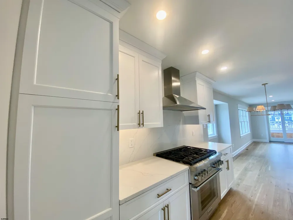 2425 Harbor Ave Avalon, NJ 08202