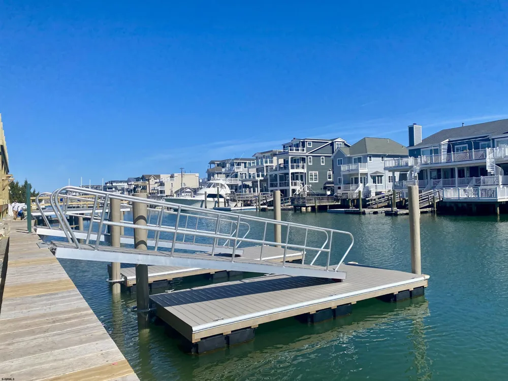 2425 Harbor Ave Avalon, NJ 08202