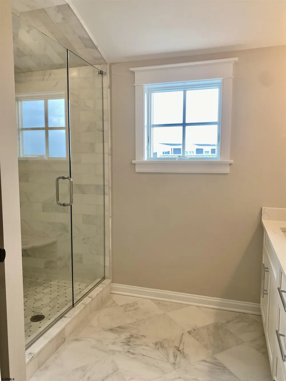 2425 Harbor Ave Avalon, NJ 08202
