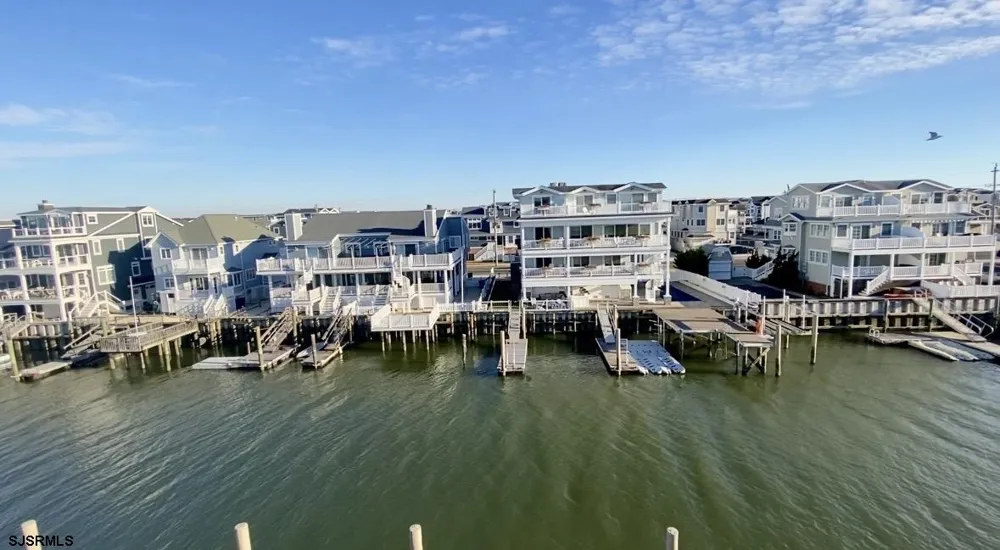 2425 Harbor Ave Avalon, NJ 08202