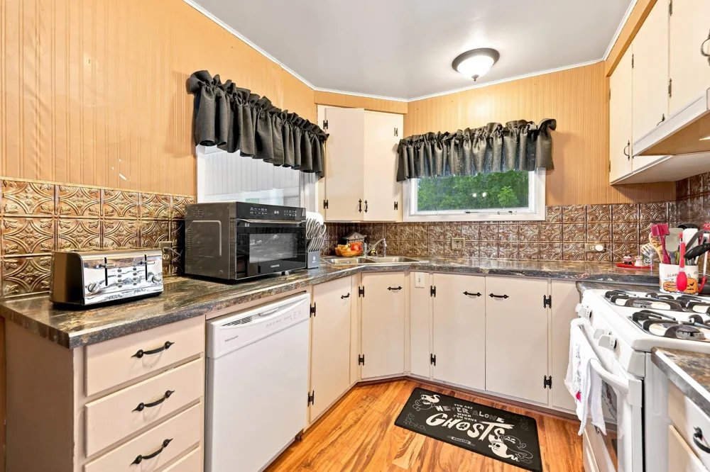 410 Blanchard Street Muir Village, MI 48860