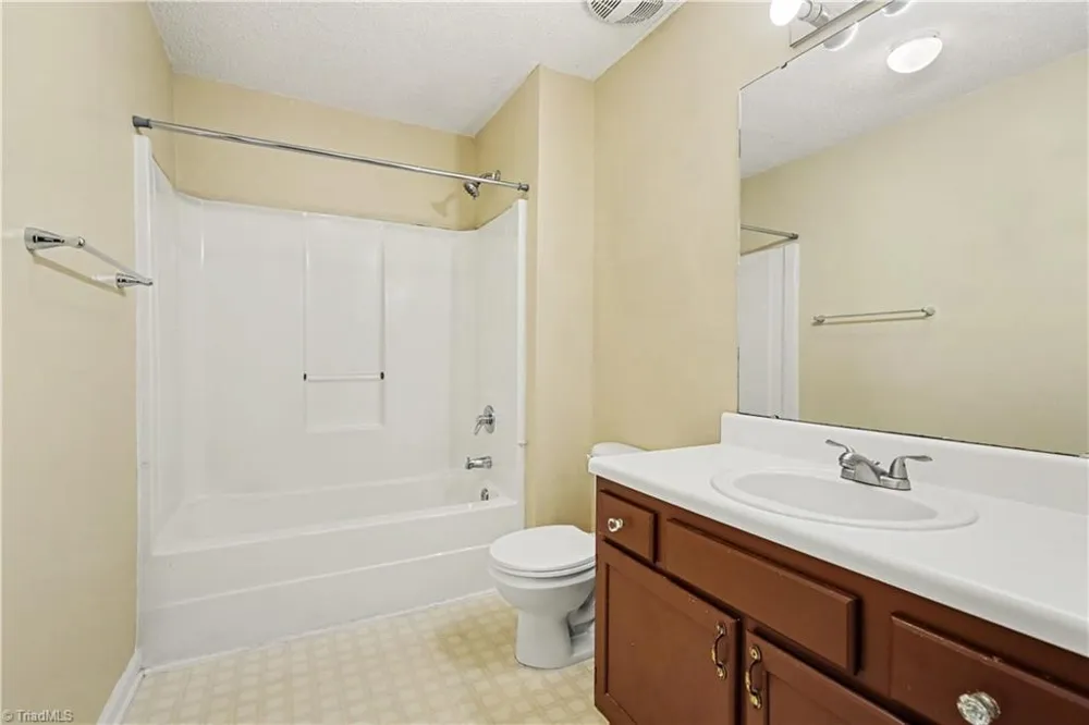 800 Spruill Court Greensboro, NC 27409