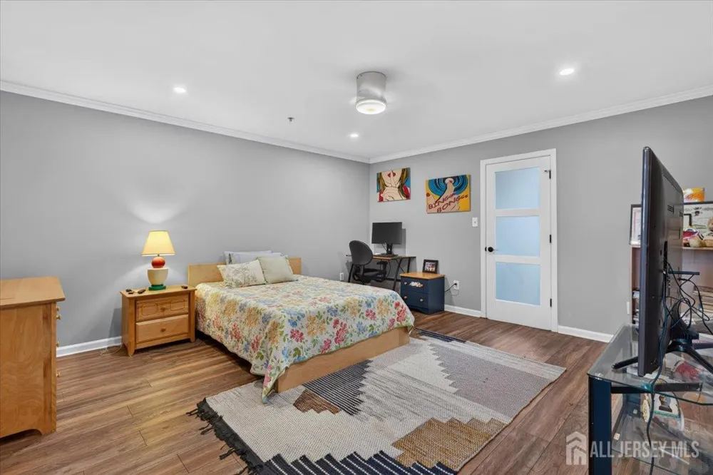 1008 Blossom Circle South Brunswick, NJ 08810