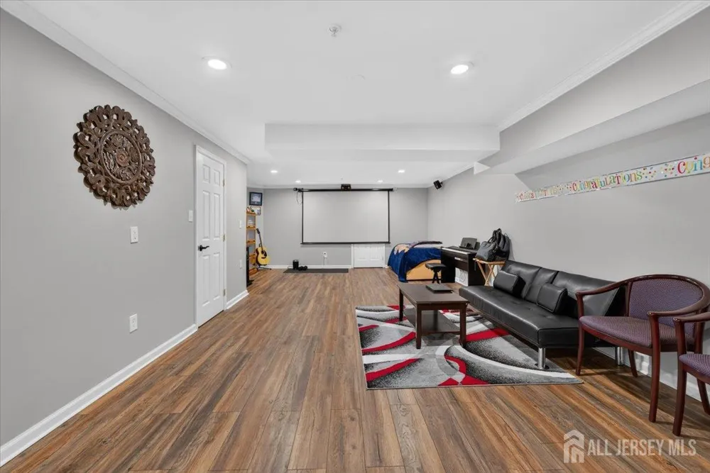 1008 Blossom Circle South Brunswick, NJ 08810