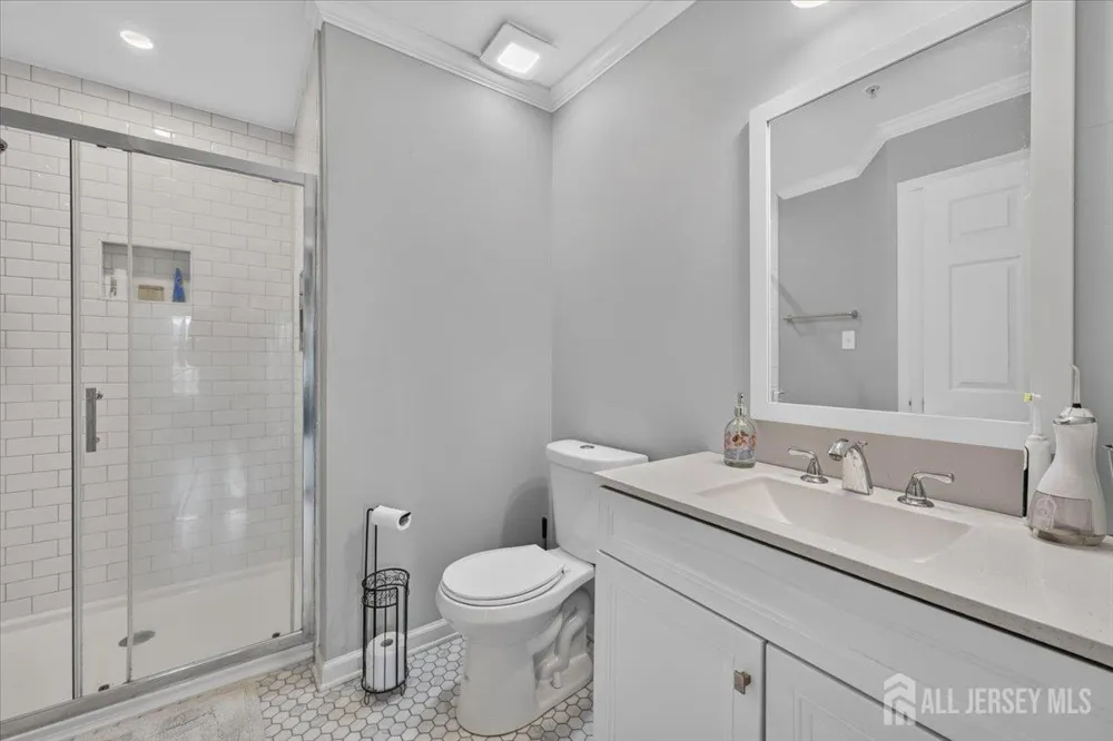 1008 Blossom Circle South Brunswick, NJ 08810