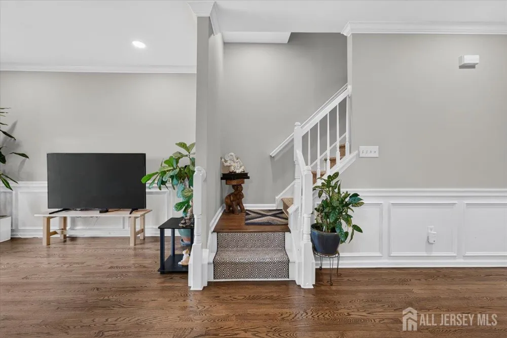 1008 Blossom Circle South Brunswick, NJ 08810
