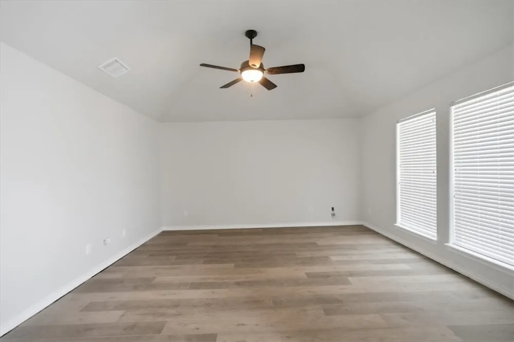 4201 Lake Apache Drive Corpus Christi, TX 78413
