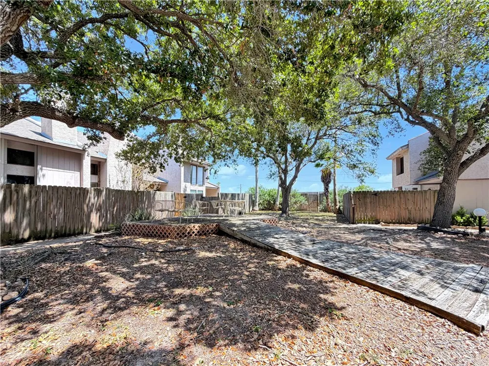 4421 Gaines Street #4 Corpus Christi, TX 78412