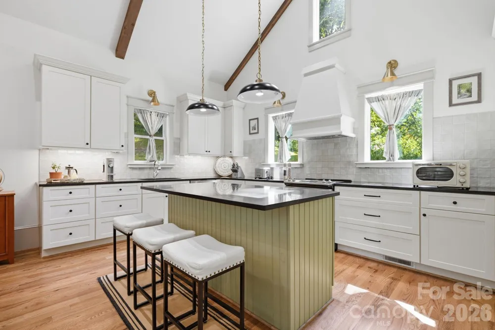 163 Walnut Drive Jefferson, NC 28640