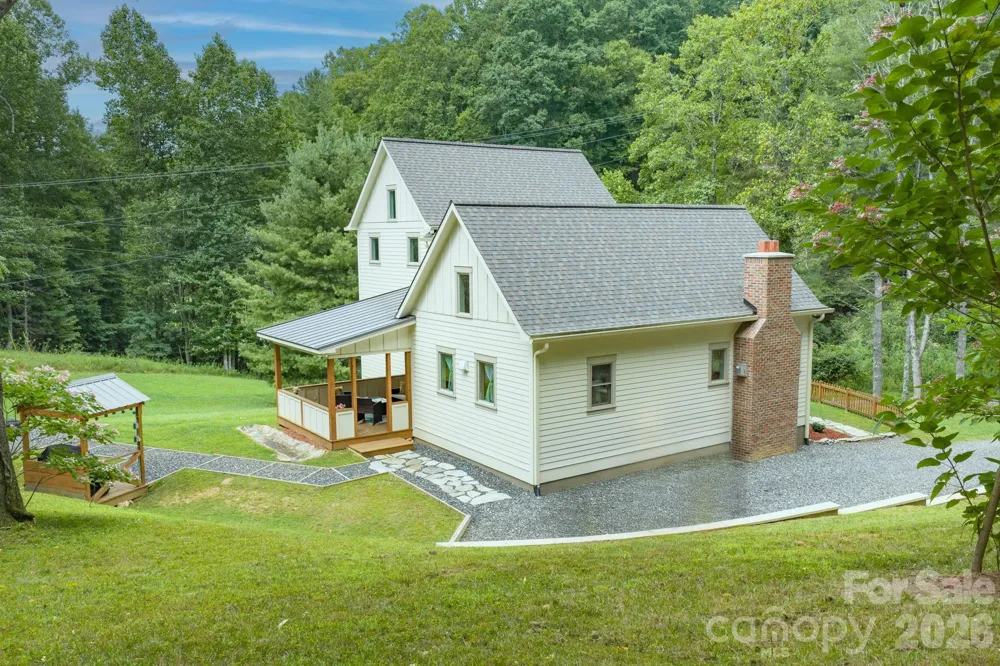 163 Walnut Drive Jefferson, NC 28640