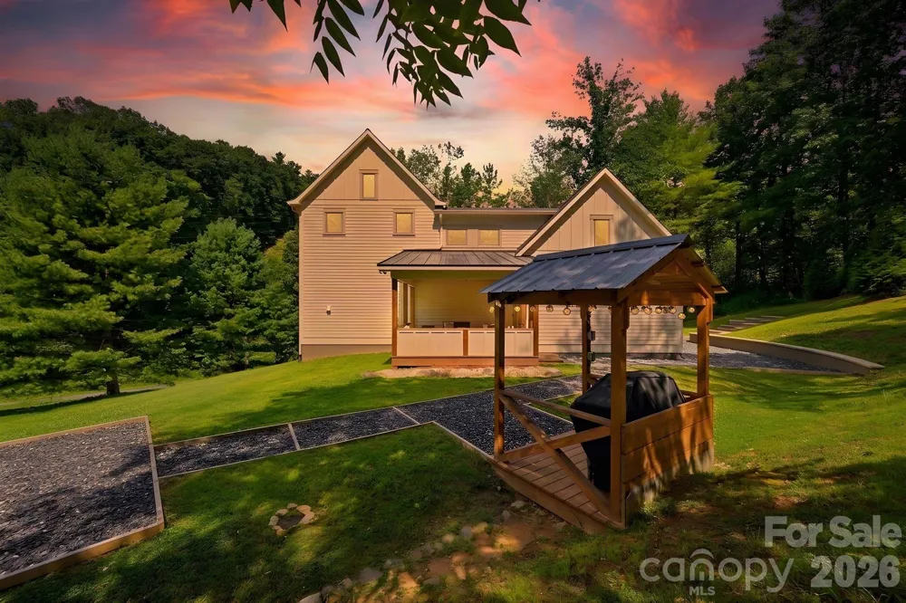 163 Walnut Drive Jefferson, NC 28640