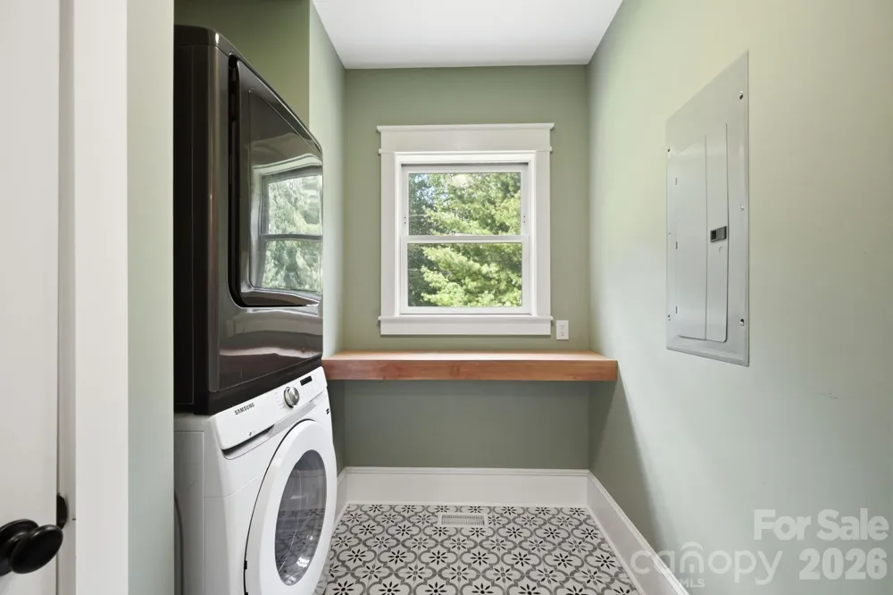 163 Walnut Drive Jefferson, NC 28640