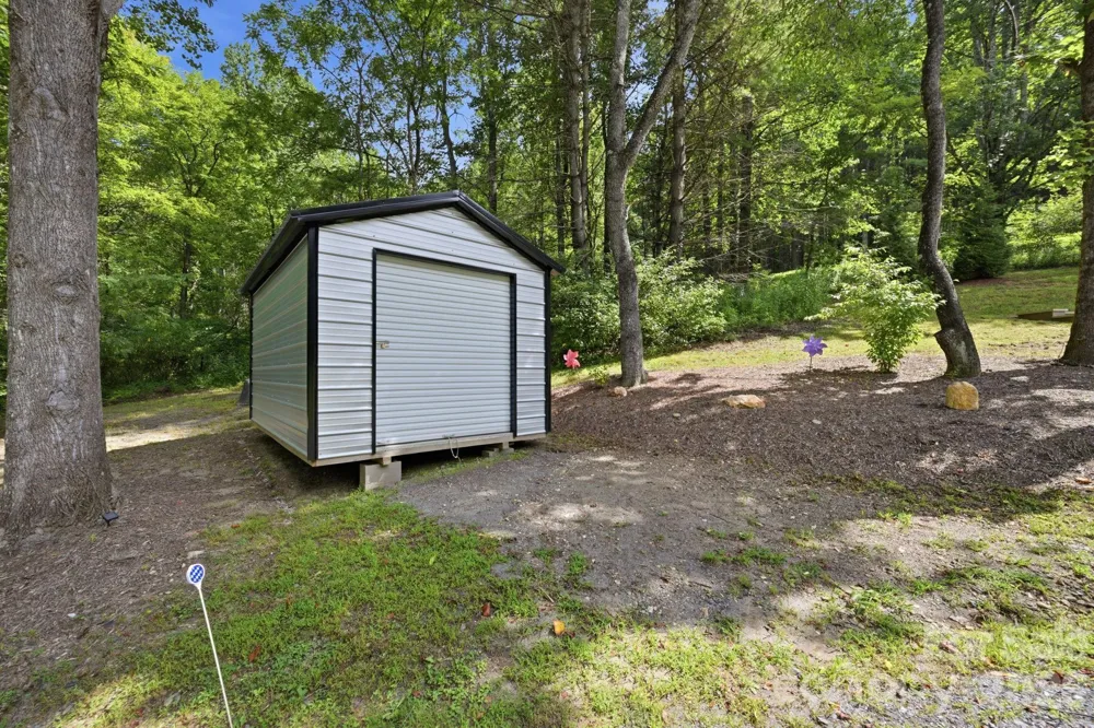 163 Walnut Drive Jefferson, NC 28640