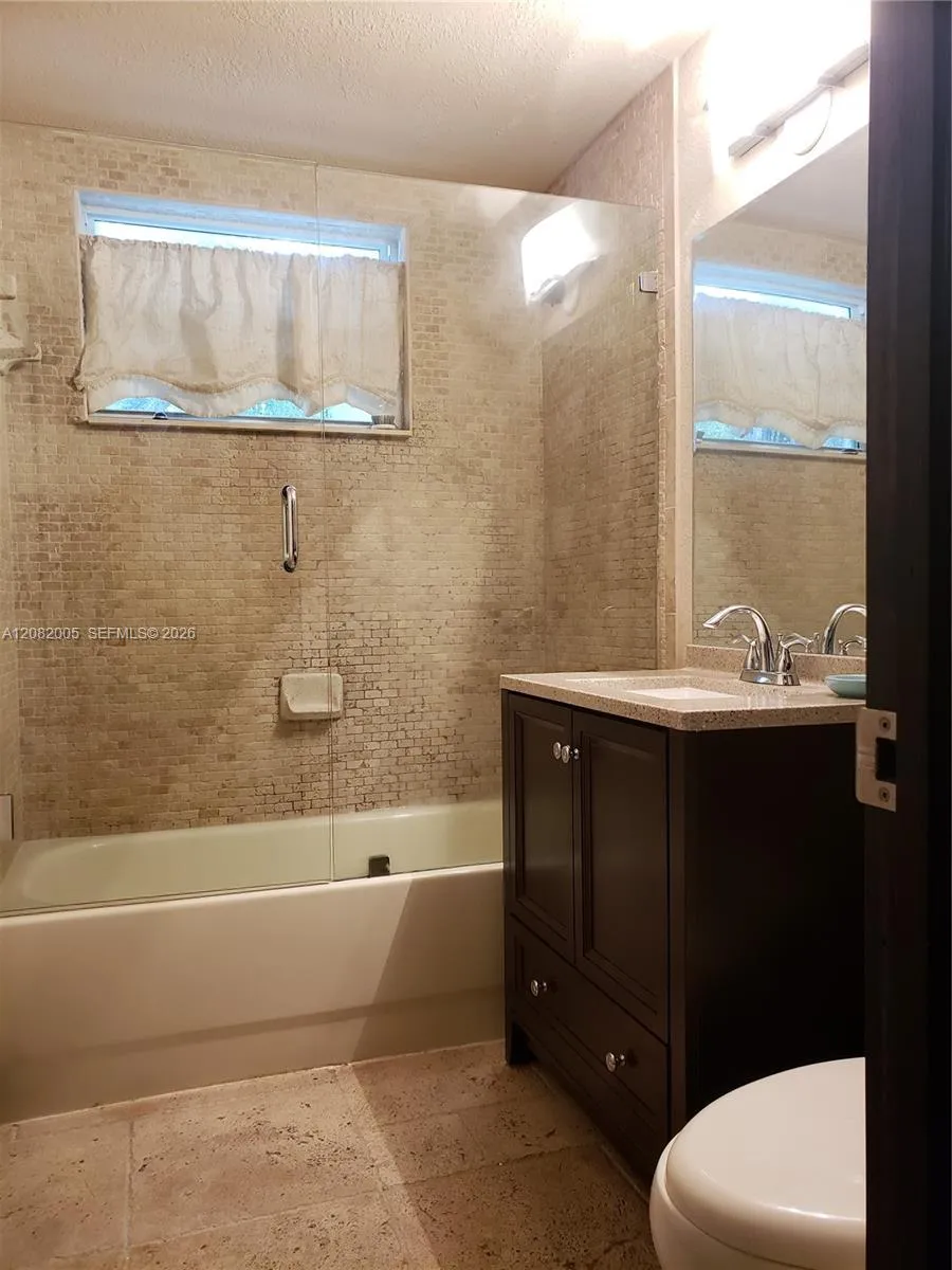 1800 Meridian Ave #7 Miami Beach, FL 33139