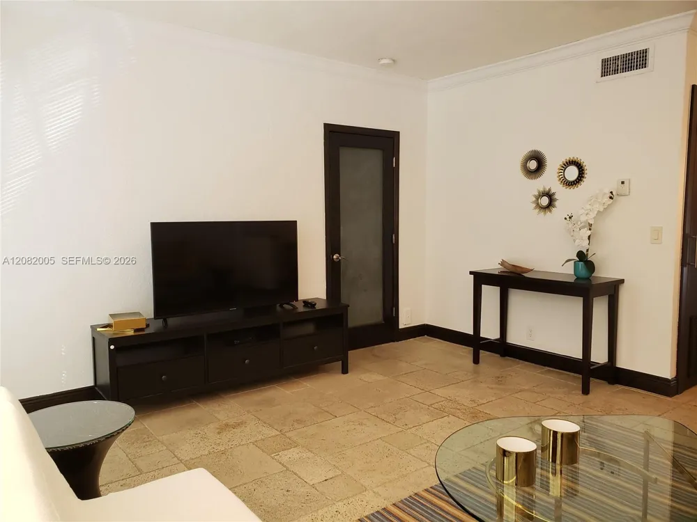 1800 Meridian Ave #7 Miami Beach, FL 33139