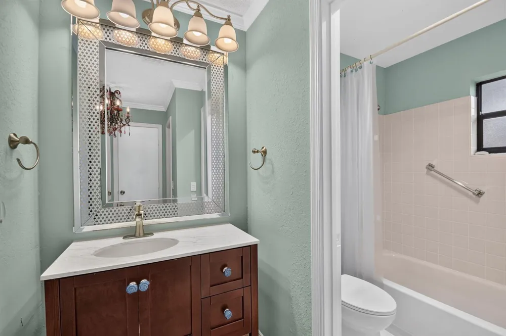 9930 FRANGIPANI TREE WAY #B Boynton Beach, FL 33436