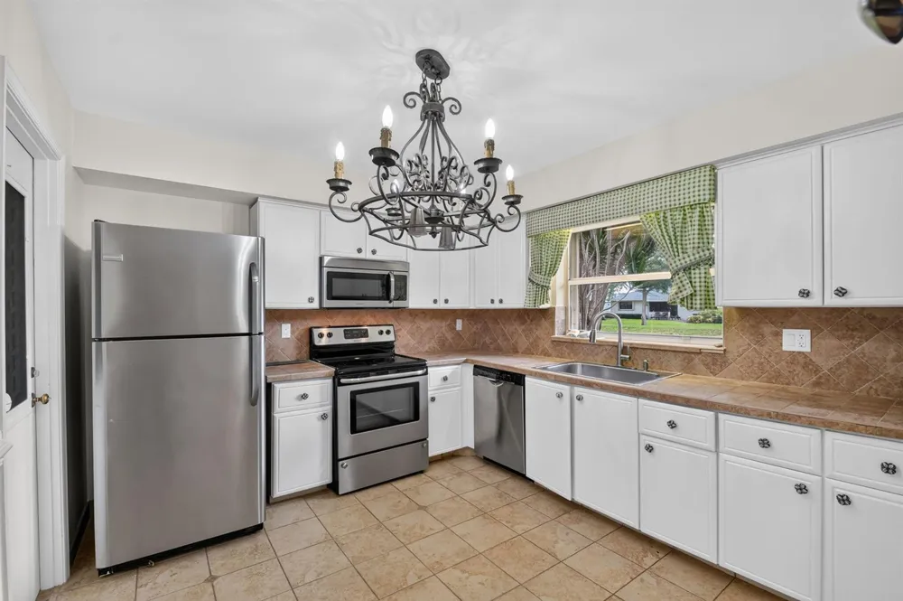 9930 FRANGIPANI TREE WAY #B Boynton Beach, FL 33436