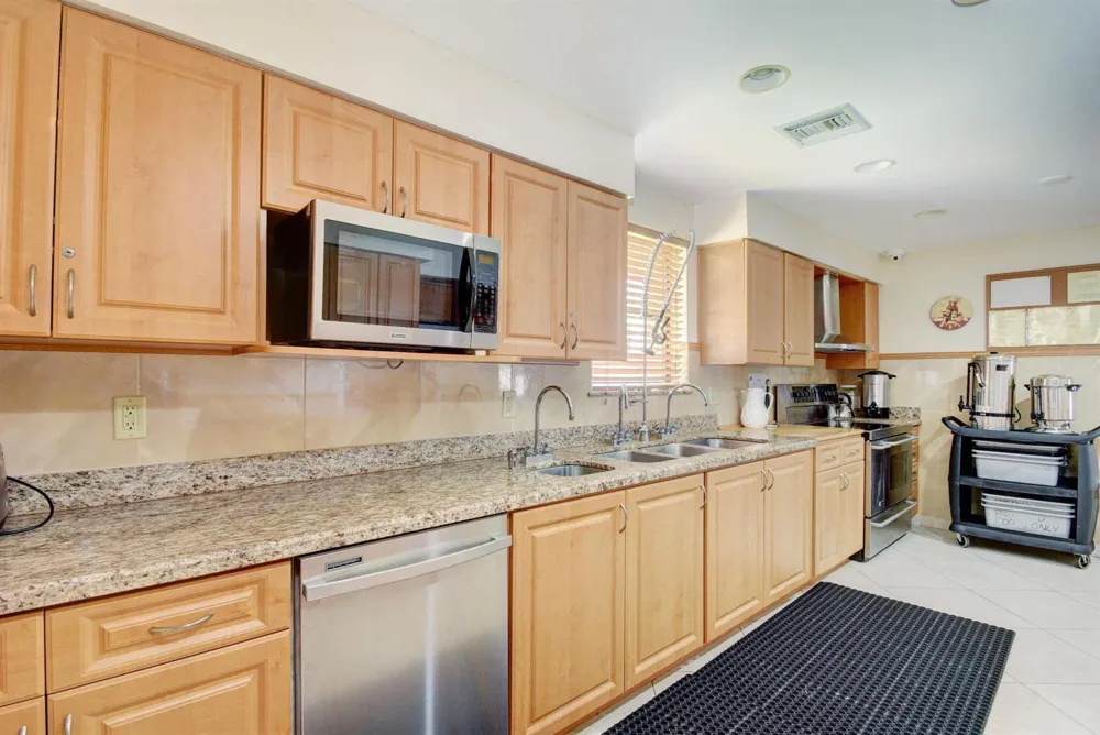 9930 FRANGIPANI TREE WAY #B Boynton Beach, FL 33436