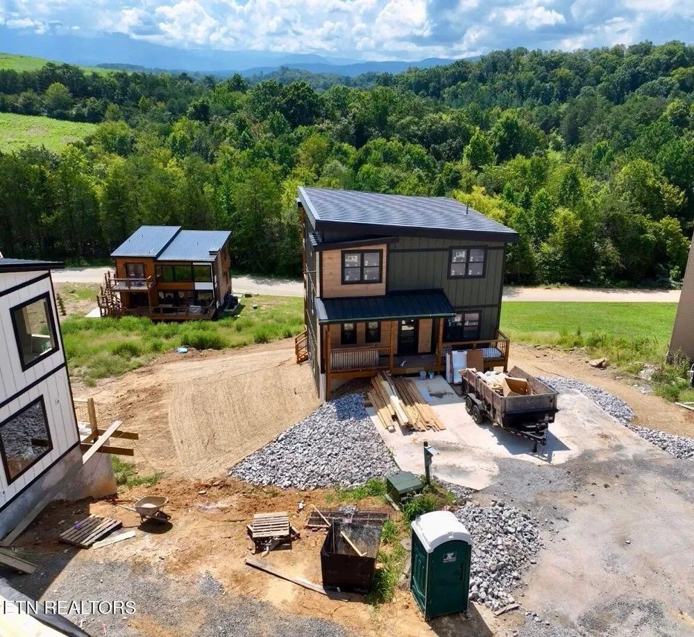 1587 Rainbow Ridge Way Sevierville, TN 37862