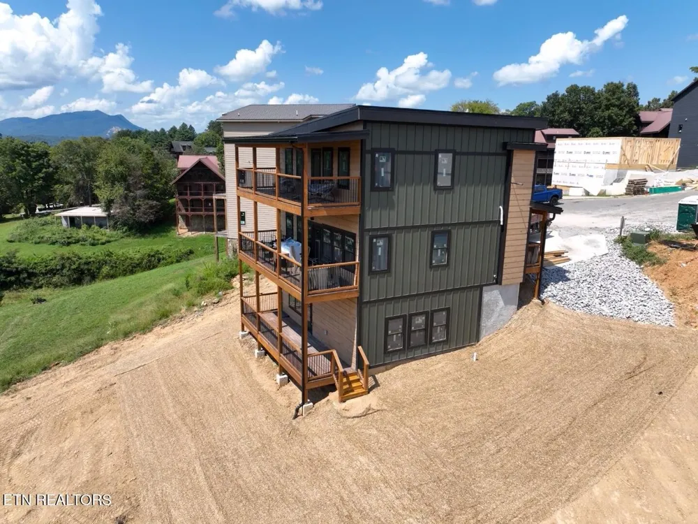 1587 Rainbow Ridge Way Sevierville, TN 37862