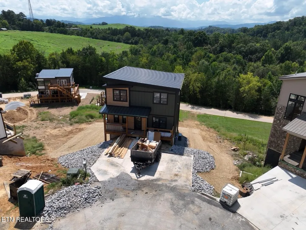 1587 Rainbow Ridge Way Sevierville, TN 37862