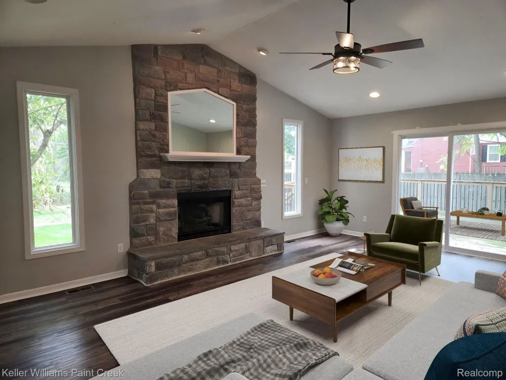 729 Cedarlawn Road Waterford Charter Township, MI 48328