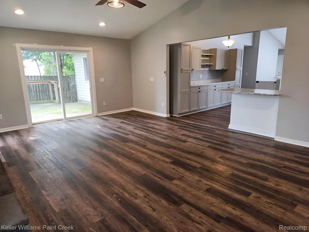 729 Cedarlawn Road Waterford Charter Township, MI 48328