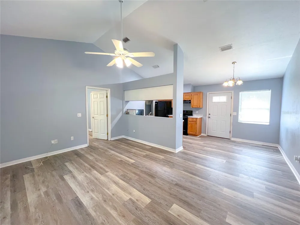 24535 NW 189TH AVENUE High Springs, FL 32643
