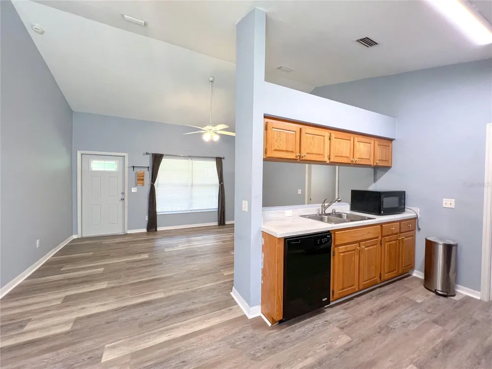 24535 NW 189TH AVENUE High Springs, FL 32643