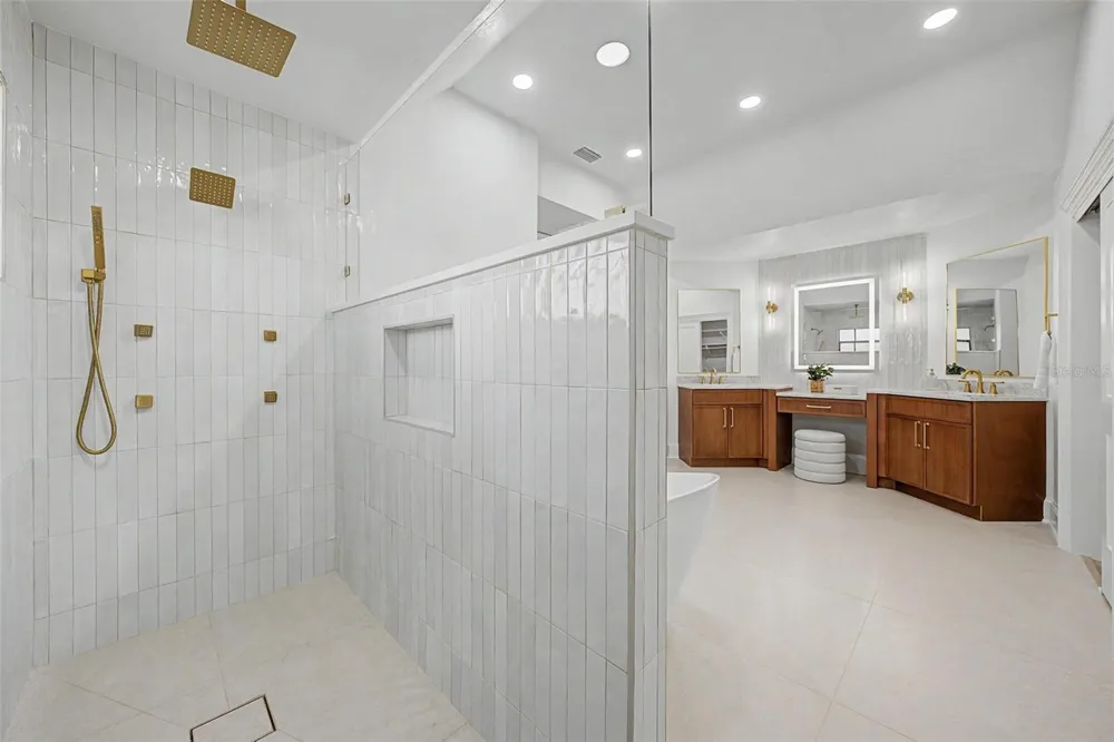 35 GREENHAVEN TRAIL Oldsmar, FL 34677