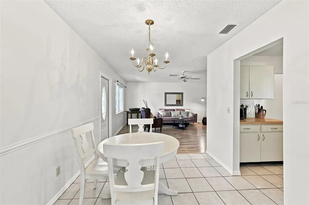 2333 GLENMORE CIRCLE Sun City Center, FL 33573