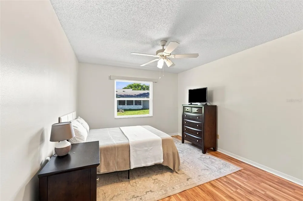 2333 GLENMORE CIRCLE Sun City Center, FL 33573