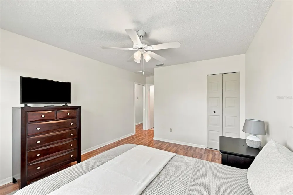 2333 GLENMORE CIRCLE Sun City Center, FL 33573