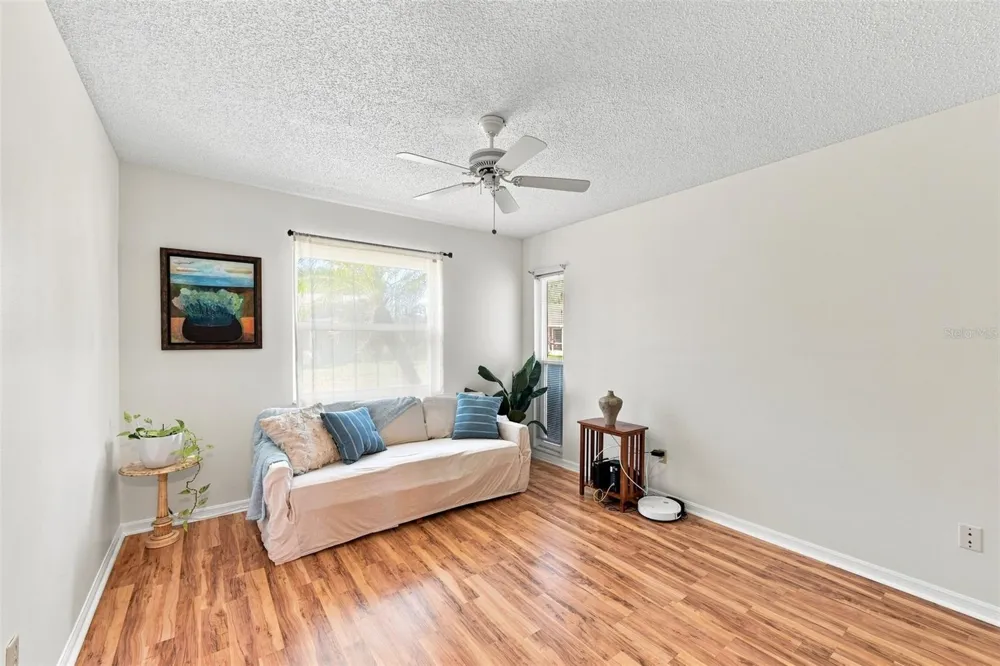 2333 GLENMORE CIRCLE Sun City Center, FL 33573
