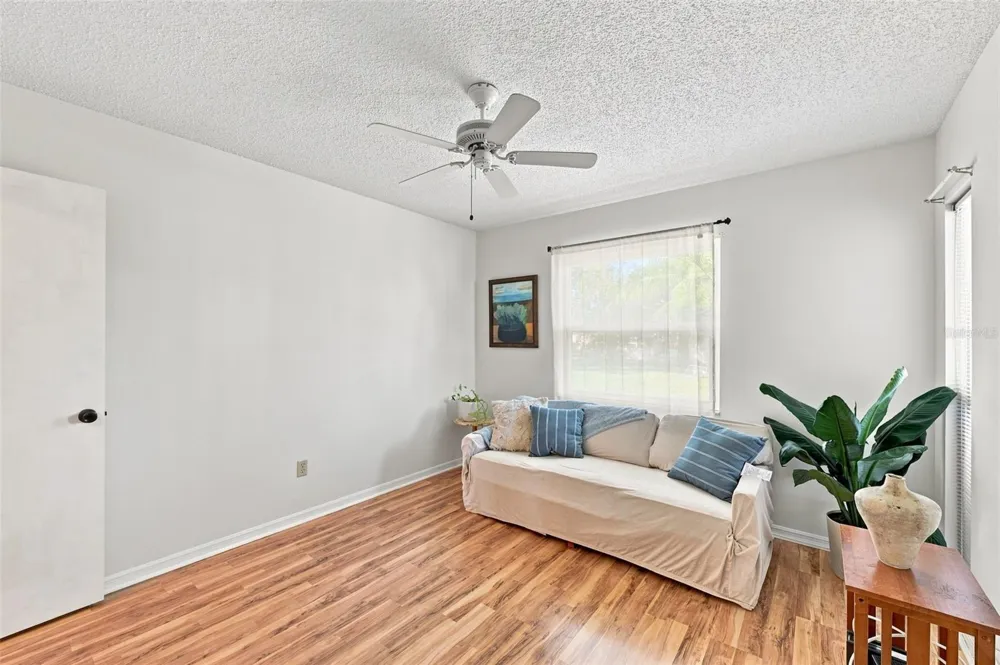 2333 GLENMORE CIRCLE Sun City Center, FL 33573