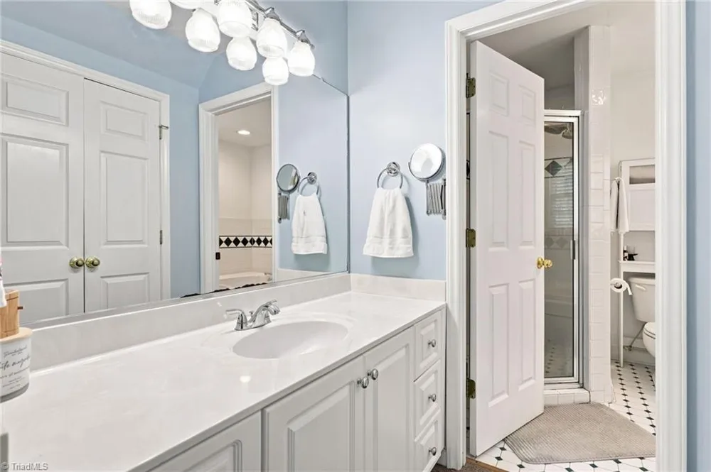 104 Candace Court Thomasville, NC 27360
